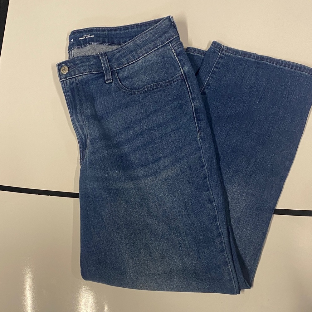 Old Navy Women's Straight Leg Blue Jeans
